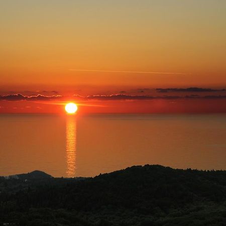 Drymon Sun Gazing Villas מראה חיצוני תמונה
